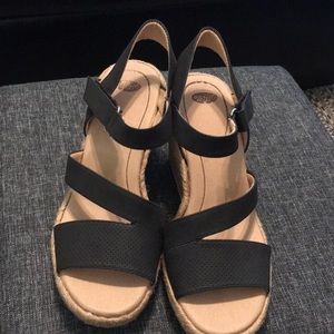 Dr. Scholl’s Black Sandals